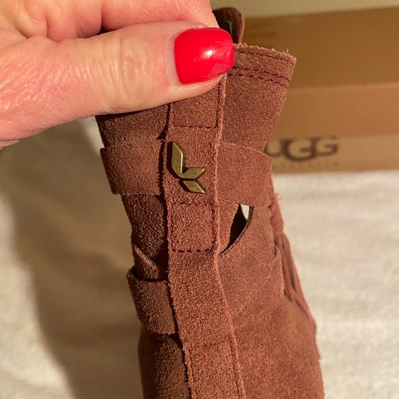 UGG Koolaburra Kenz Western Suede Tassel block heel booties NWOT - Picture 8 of 10